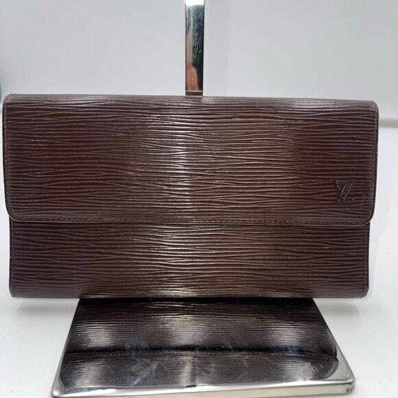 Louis Vuitton Epi Porte Tresor International Leather Trifold Long Wallet with CO - Picture 1 of 13